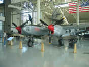 P-38_Lightening.JPG (204727 bytes)